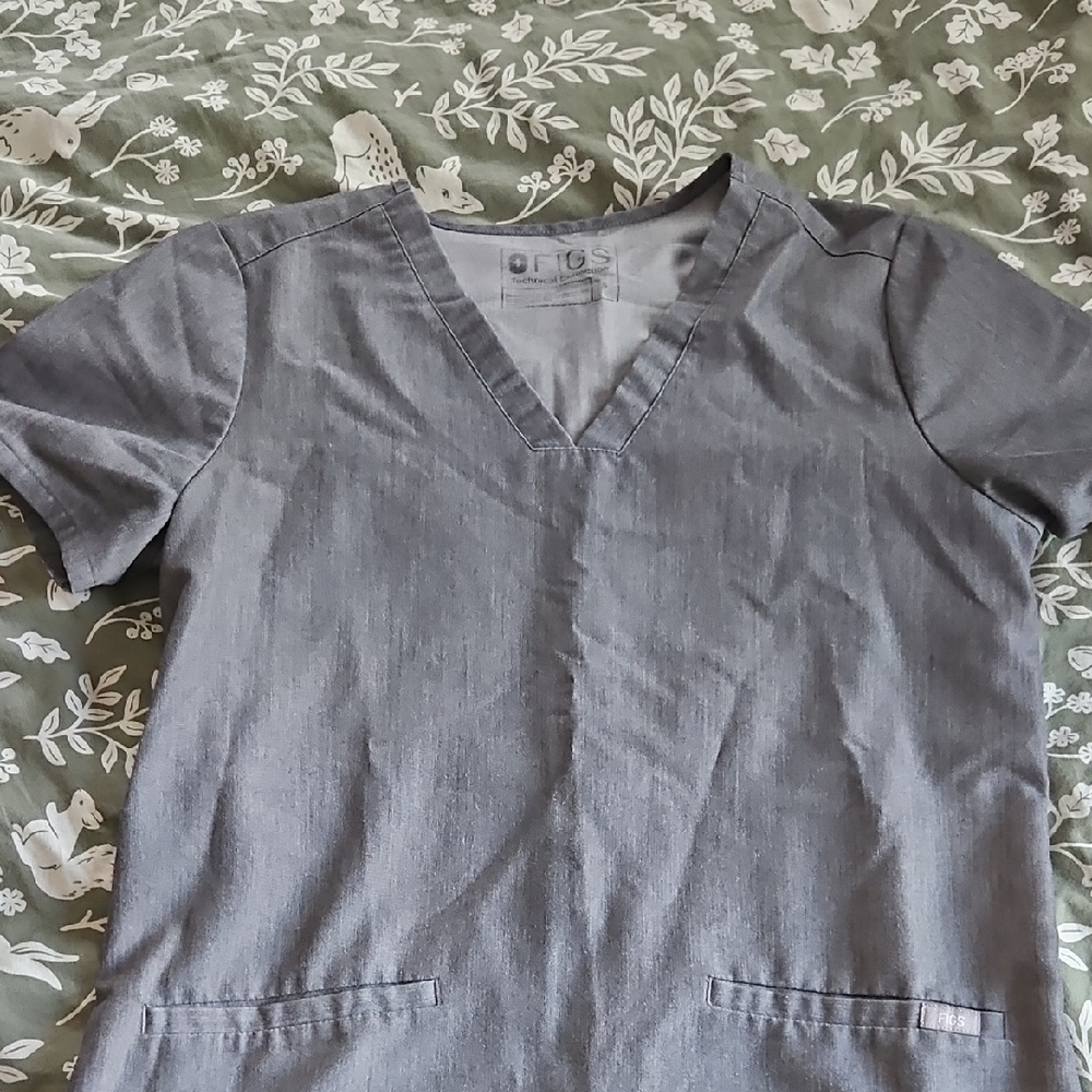 Figs Scrub Top